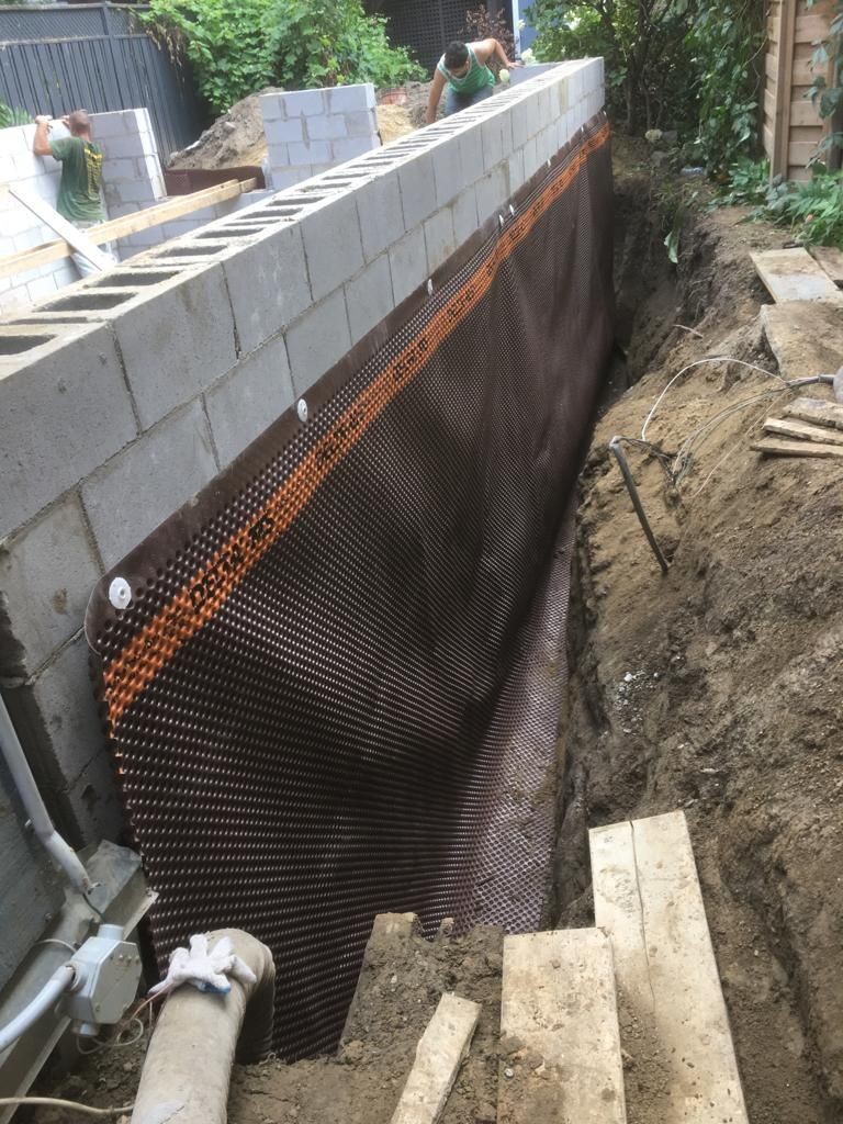 Garden Wall Construction